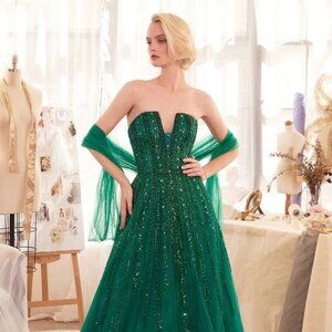 NEW SLEEVELESS STRAPLESS LAYERED BALL GOWN W/ RHINESTONES EMBROIDERY CD A1369